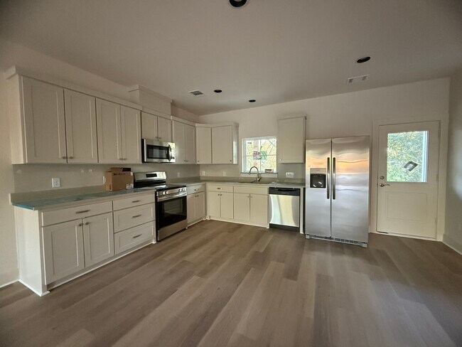 Foto del edificio - 106 Kirkland St