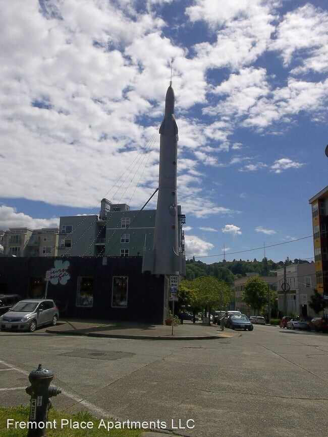 Foto del edificio - 3519 Fremont Pl N