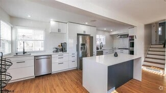 Building Photo - 239 N Clermont Ave