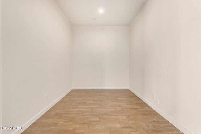 Foto del edificio - 9320 S 55th Pl