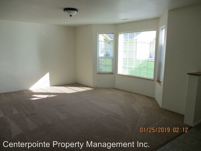 Building Photo - 3 br, 2 bath Apartment - 122 Clellon Ct.