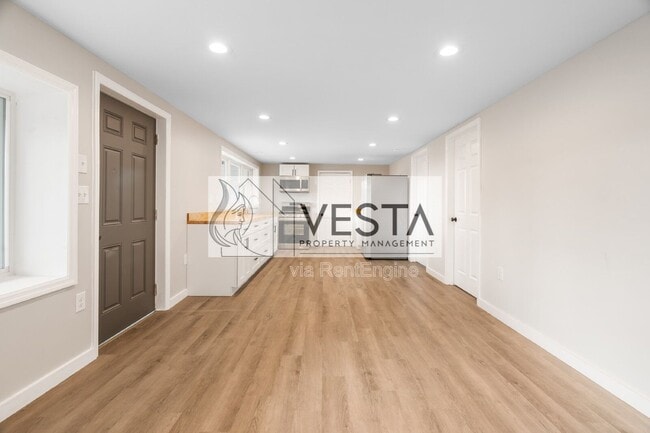 Building Photo - 2383 Dutch Cove Rd