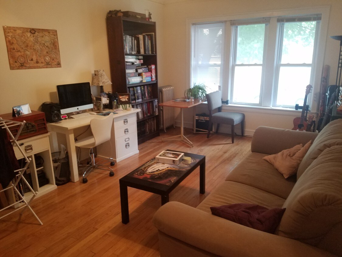 Habitación 1 - 4336 N Campbell Ave