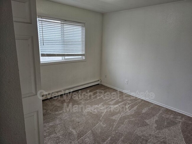 Building Photo - 11400 Heritage Ct