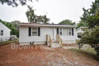 Building Photo - 707 Veda St