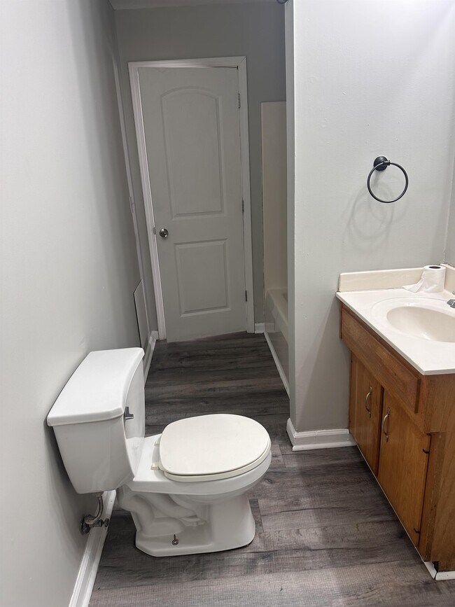 Building Photo - 1230 Berdine Way