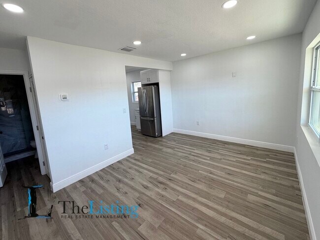 Foto del edificio - 804 SE 5th St