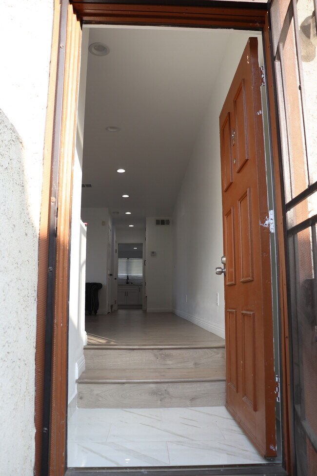 Foto del edificio - 14100 Calvert St