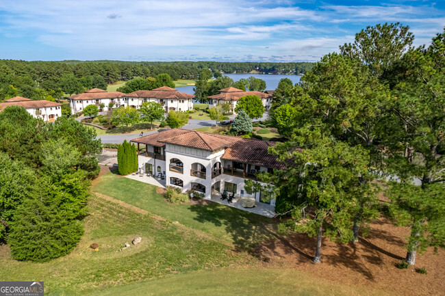 Foto del edificio - 401 Cuscowilla Dr