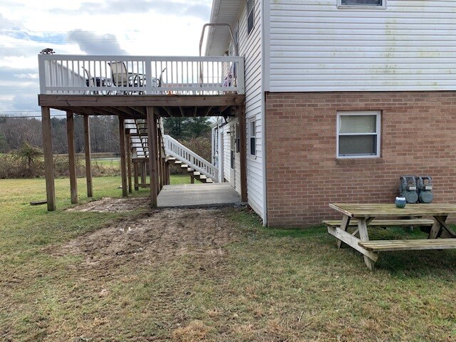 Building Photo - 6216 Radford Rd