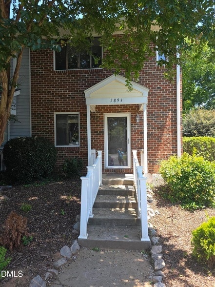 Building Photo - 5893 Shady Grove Cir