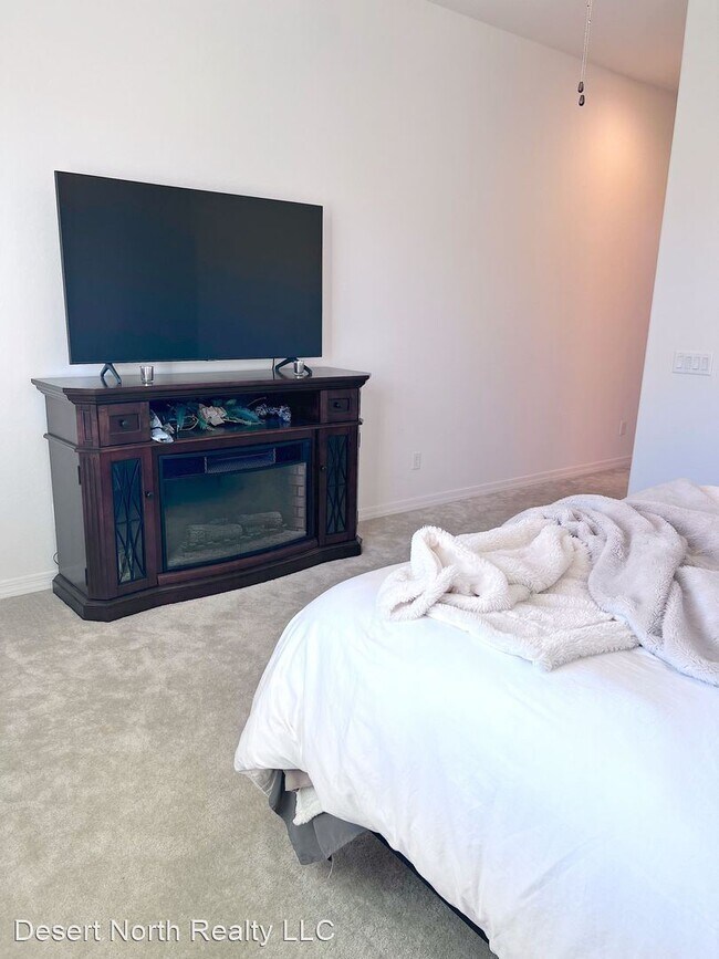 Foto del edificio - 3 br, 2 bath House - 8763 N Peaceful Valle...