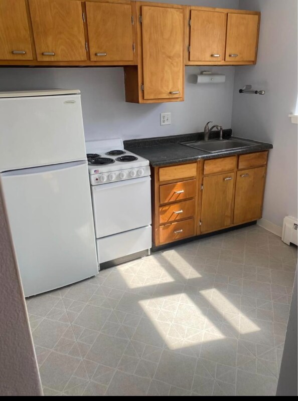 149 Morton St W Unit 9, Saint Paul, MN 55107 Room for Rent in Saint