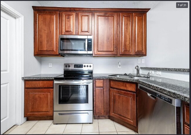 Building Photo - 103 Capetown Cir