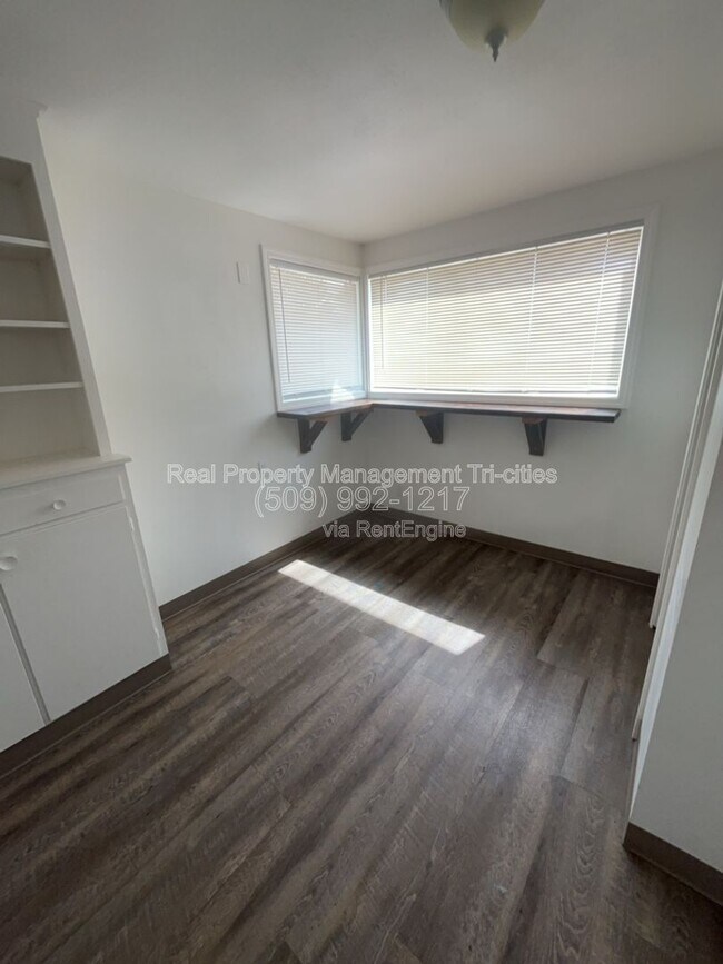 Foto del edificio - 603 N Ely St