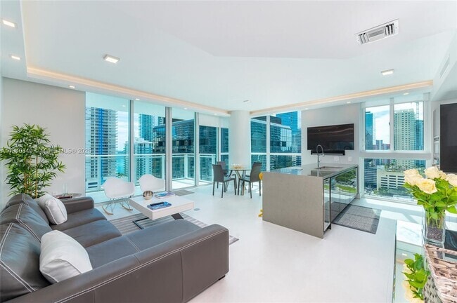 Building Photo - 1080 Brickell Ave