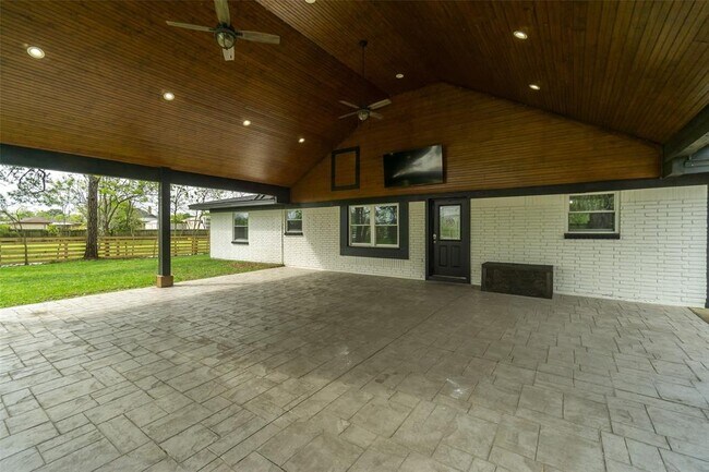 Building Photo - 2323 Anders Ln