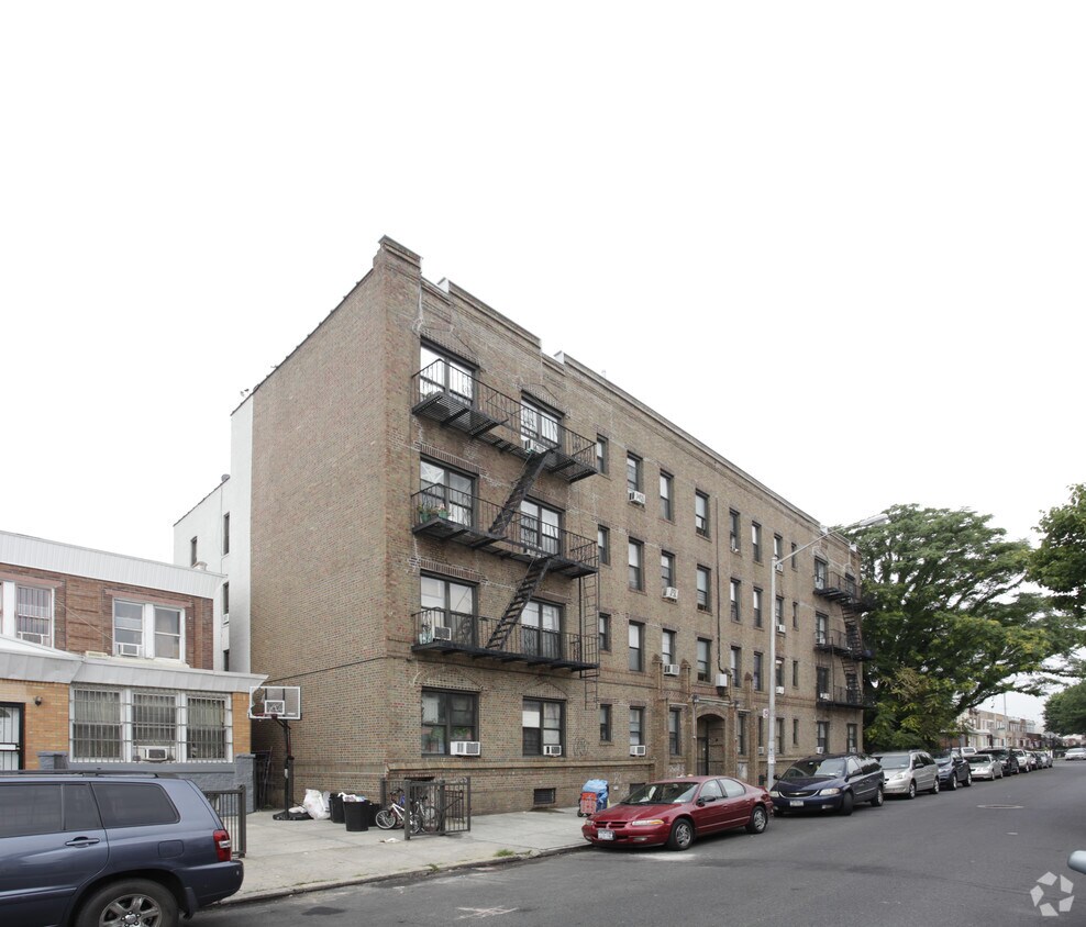 Foto del edificio - 2118 64th St