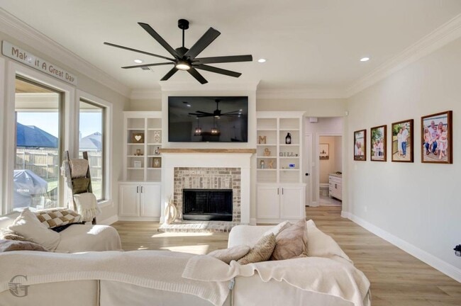 Building Photo - 302 Elbow Slough