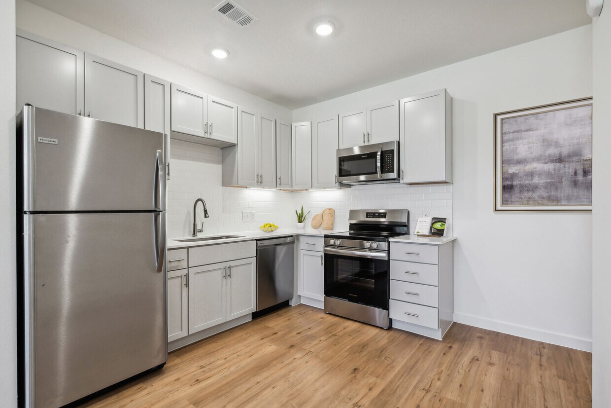 Pure OKC Apartments in Yukon, OK