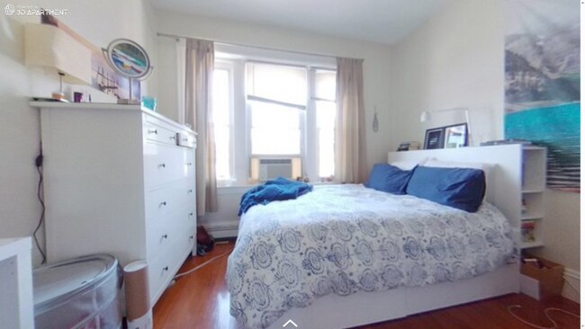 Foto del edificio - 187 Winthrop Rd