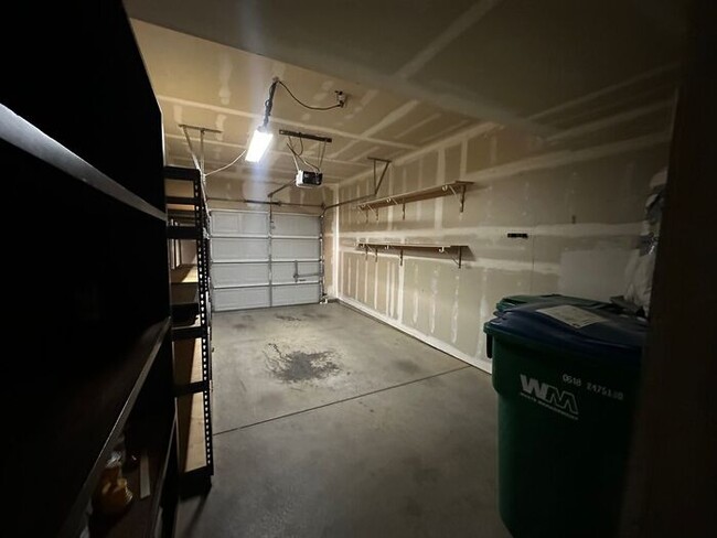 Foto del edificio - 6090 Ingleston Dr