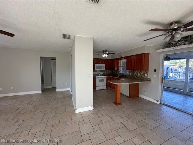 Foto del edificio - 3308 Valerie Blvd