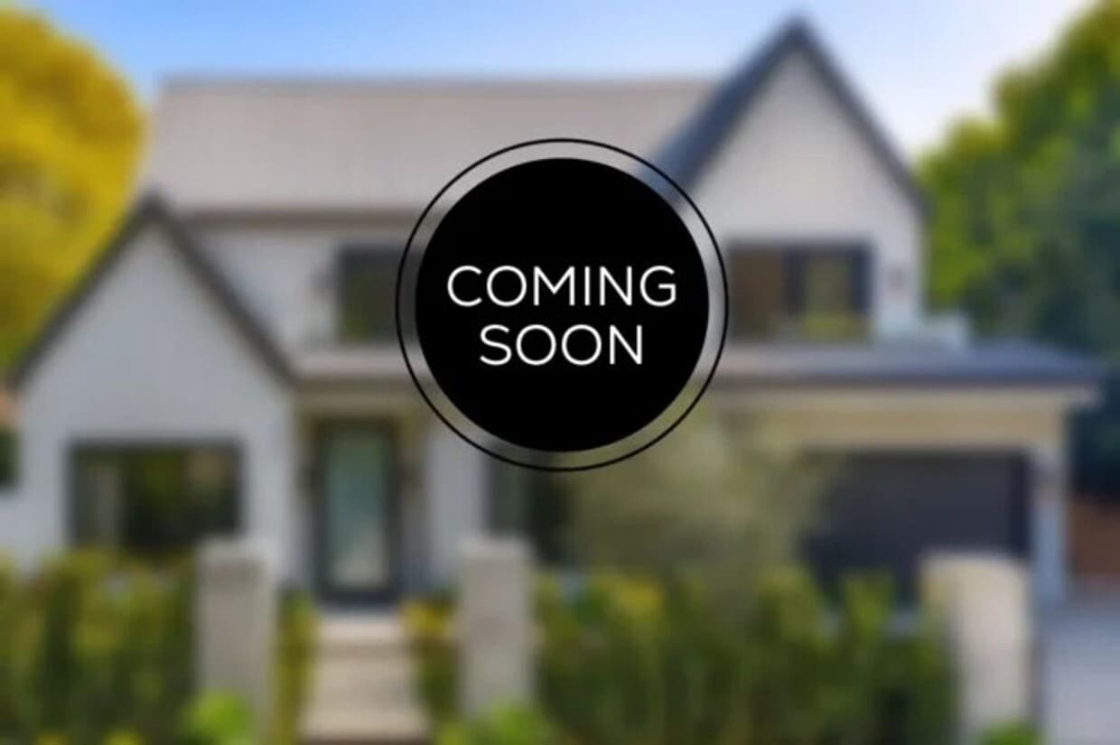 Primary Photo - Beautiful Upscale Home in Alder Creek Subd...