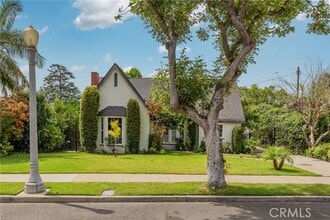 Building Photo - 420 Adelyn Dr