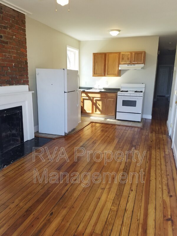 Building Photo - 600 N 32nd St