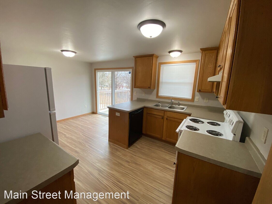 Foto principal - 3 br, 1 bath House - 1370 North Rd.