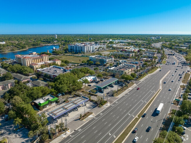 Getting around Altamonte Springs is a breeze thanks to its proximity to major roads.