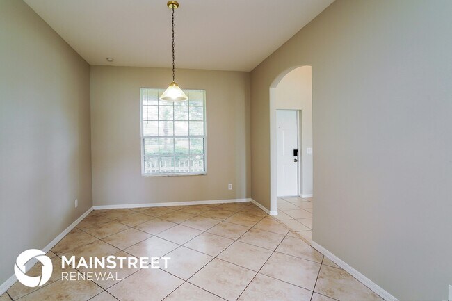 Building Photo - 910 Countess Ave