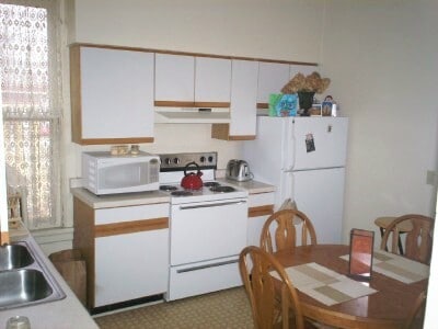 Kitchen - 301 N Pinckney St