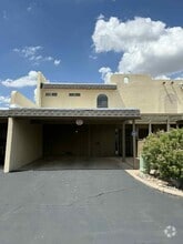Building Photo - 1537 E Prince Rd