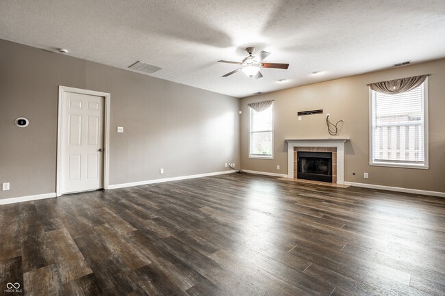 Building Photo - 8342 Stark Dr
