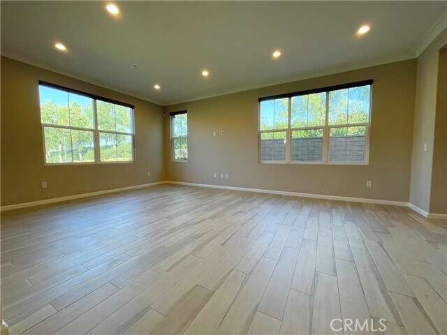 Building Photo - 126 Mighty Oak