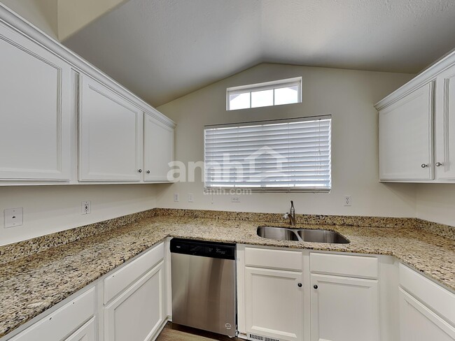 Foto del edificio - 14354 S Debrian Way