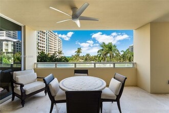 Building Photo - 445 Grand Bay Dr