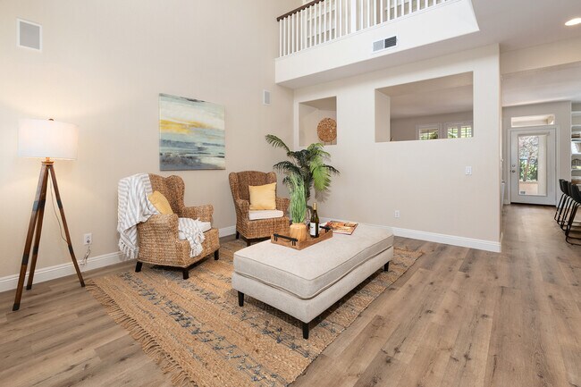 Living room - 7084 Tatler Rd
