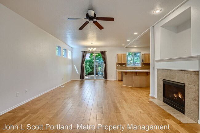 Building Photo - 3 br, 2.5 bath House - 1611 SW Wright Place
