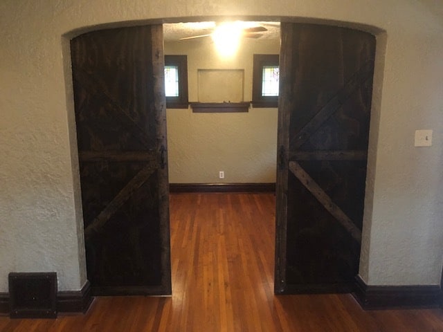 Building Photo - 3850 Kingsland Ct