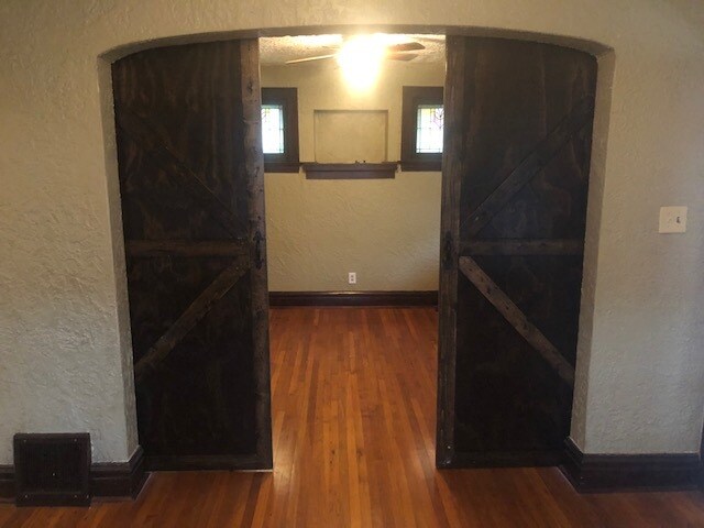 Foto del edificio - 3850 Kingsland Ct