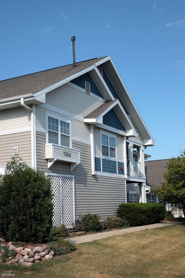 Building Photo - 7960 N 107th St