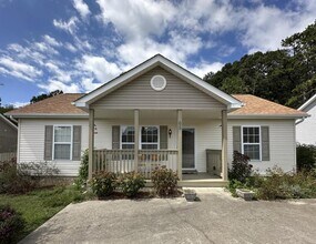 Building Photo - 65 W Newberry Dr