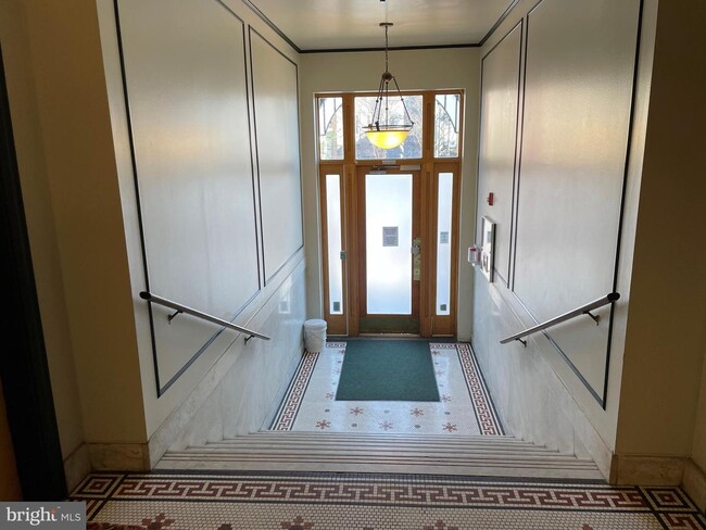 Building Photo - 1930 New Hampshire Ave NW