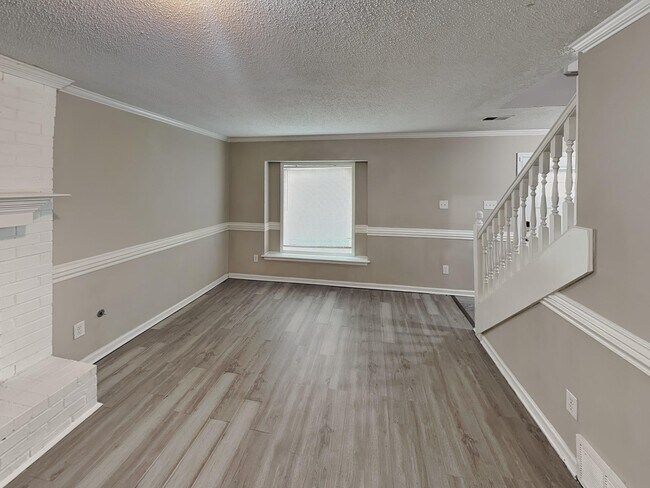 Foto del edificio - 5913 Sycamore Manor Cove