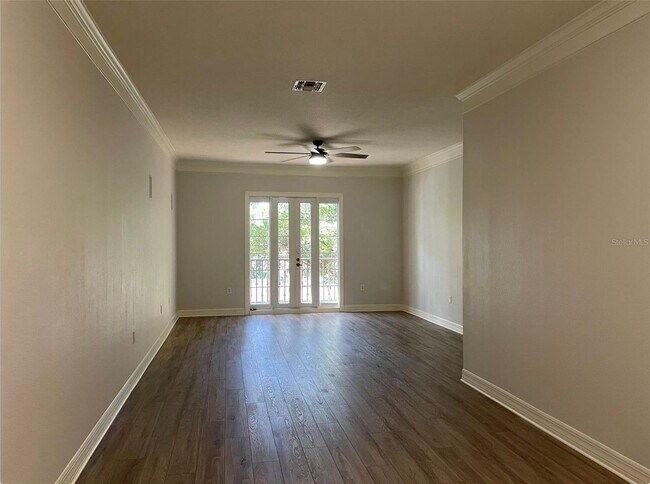 Building Photo - 2 Bedroom Townhome with 1 Car attached Gar...