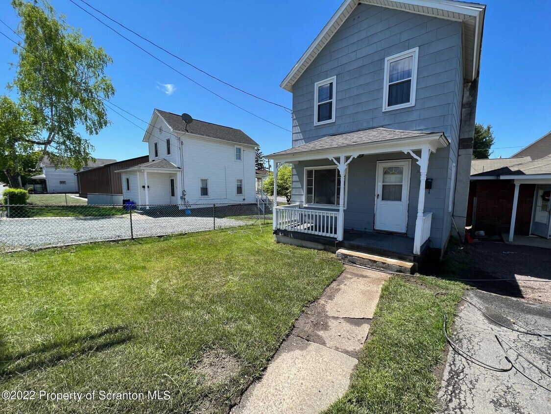 Primary Photo - 306 Chestnut St