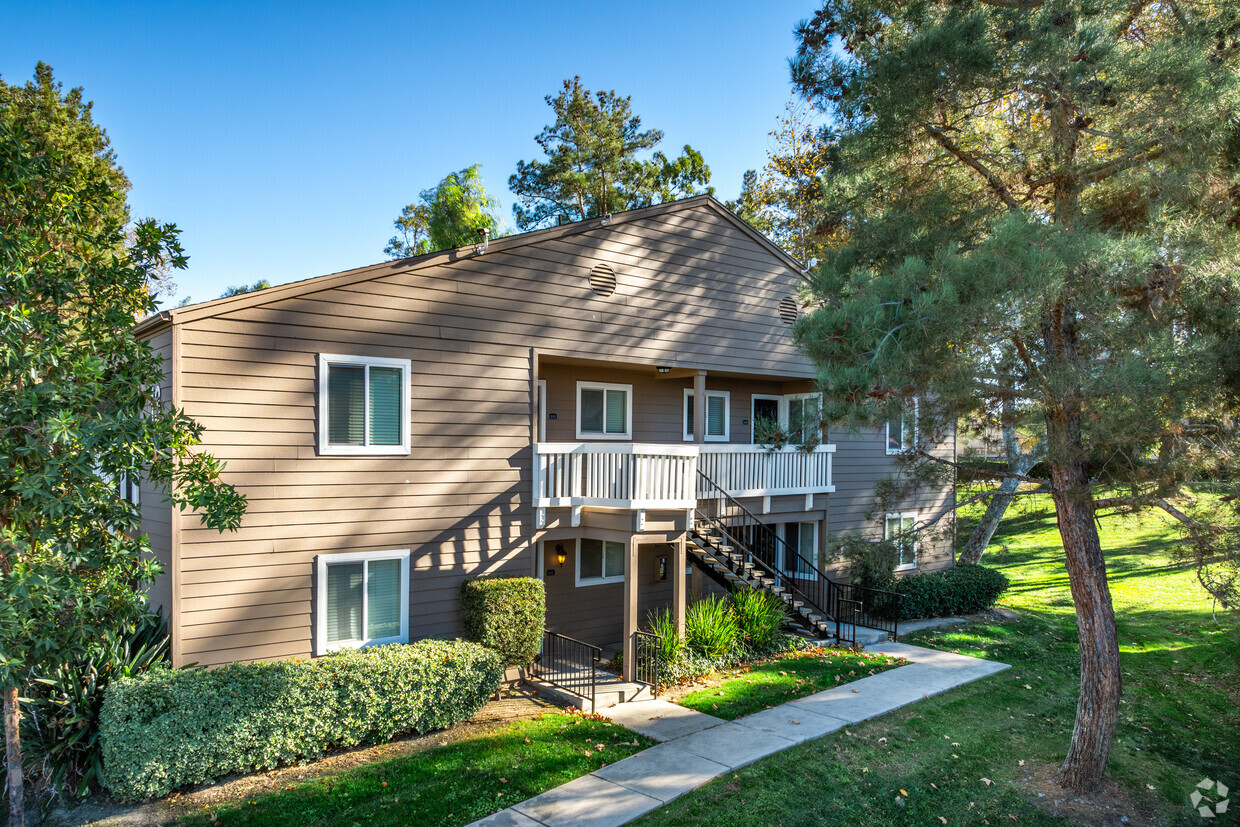 Primary Photo - Sycamore Terrace Apartments